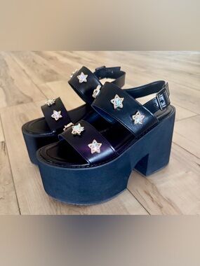 Black Platform Star-Embellished Women's Sandals